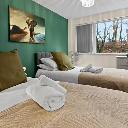 Forest View- Oasis Mural -Didsbury Zen Sleeps 10-2